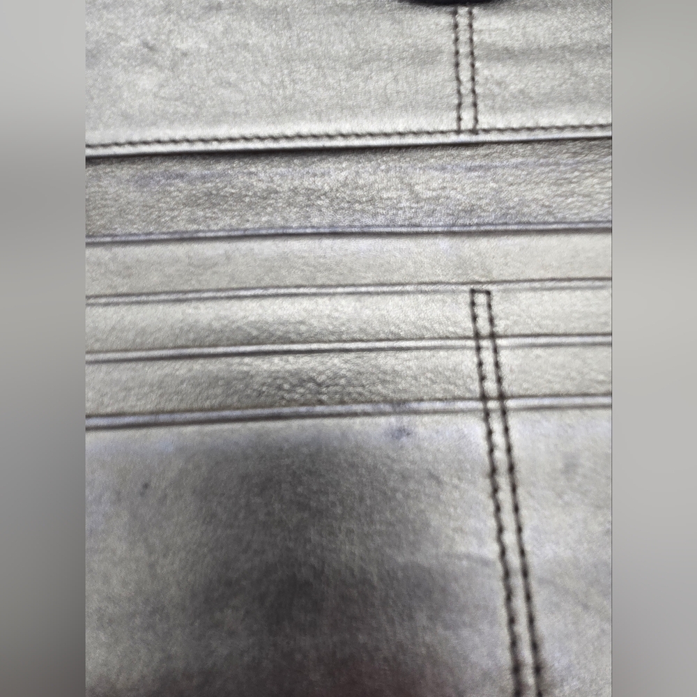 Coach Turnlock Gold Signature C Wallet - Picture 7 of 14